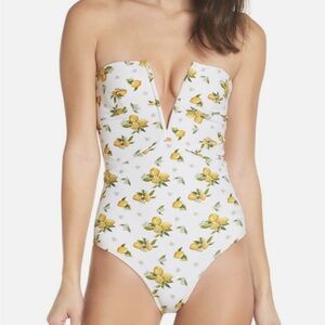For love & lemons Limonada one piece